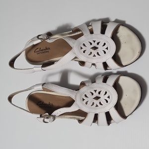 Clarks Bendables white Sandals